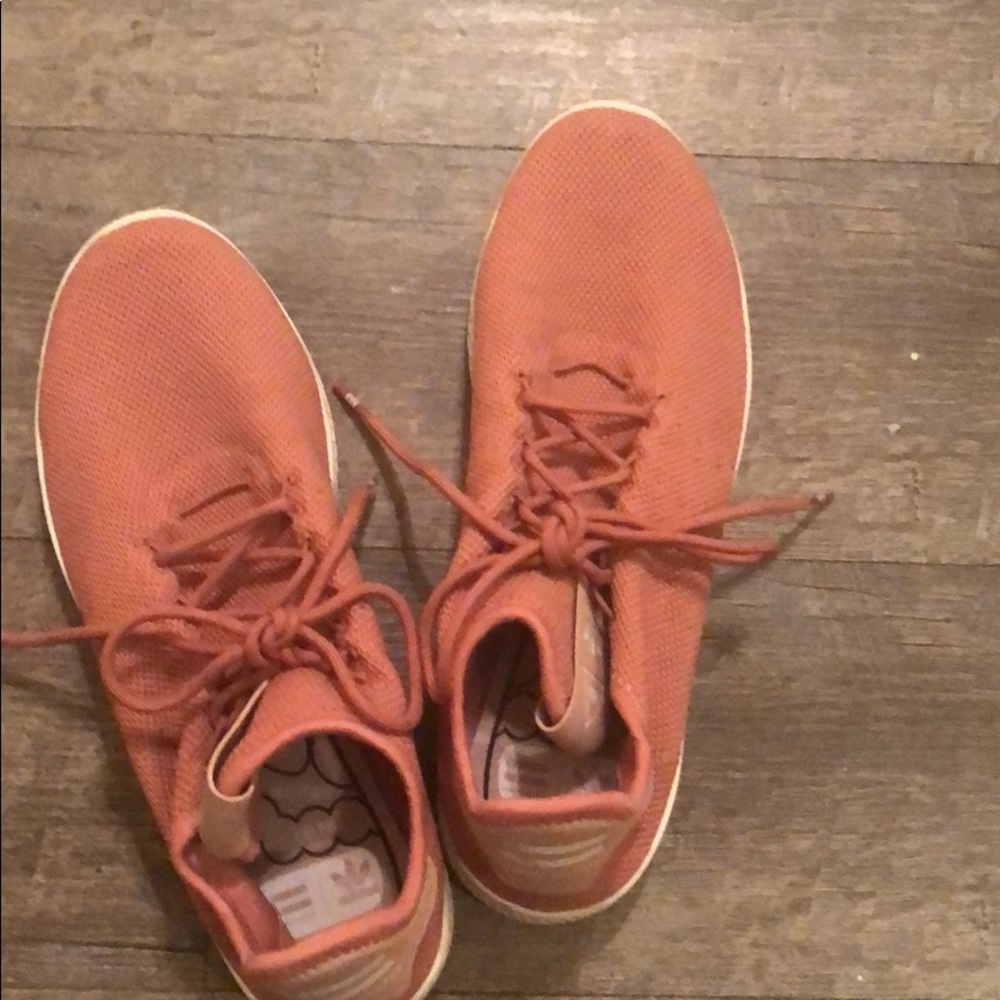 Shoes size 10 woman’s